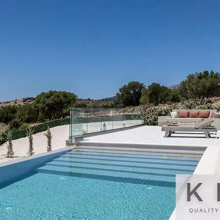 Akrothea With Panoramic View And Private Pool Villa