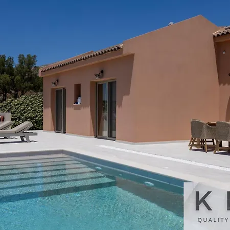 Akrothea With Panoramic View And Private Pool Razata