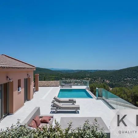 Akrothea With Panoramic View And Private Pool