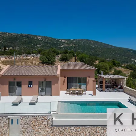 Akrothea With Panoramic View And Private Pool Villa *
