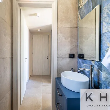 Akrothea With Panoramic View And Private Pool Razata